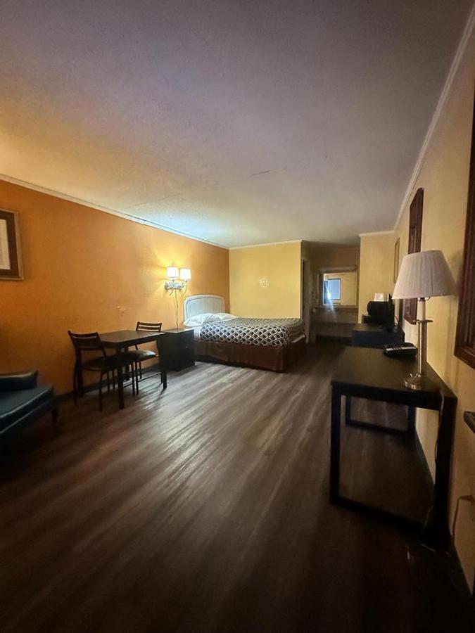 Loyalty Inn Rockingham Esterno foto