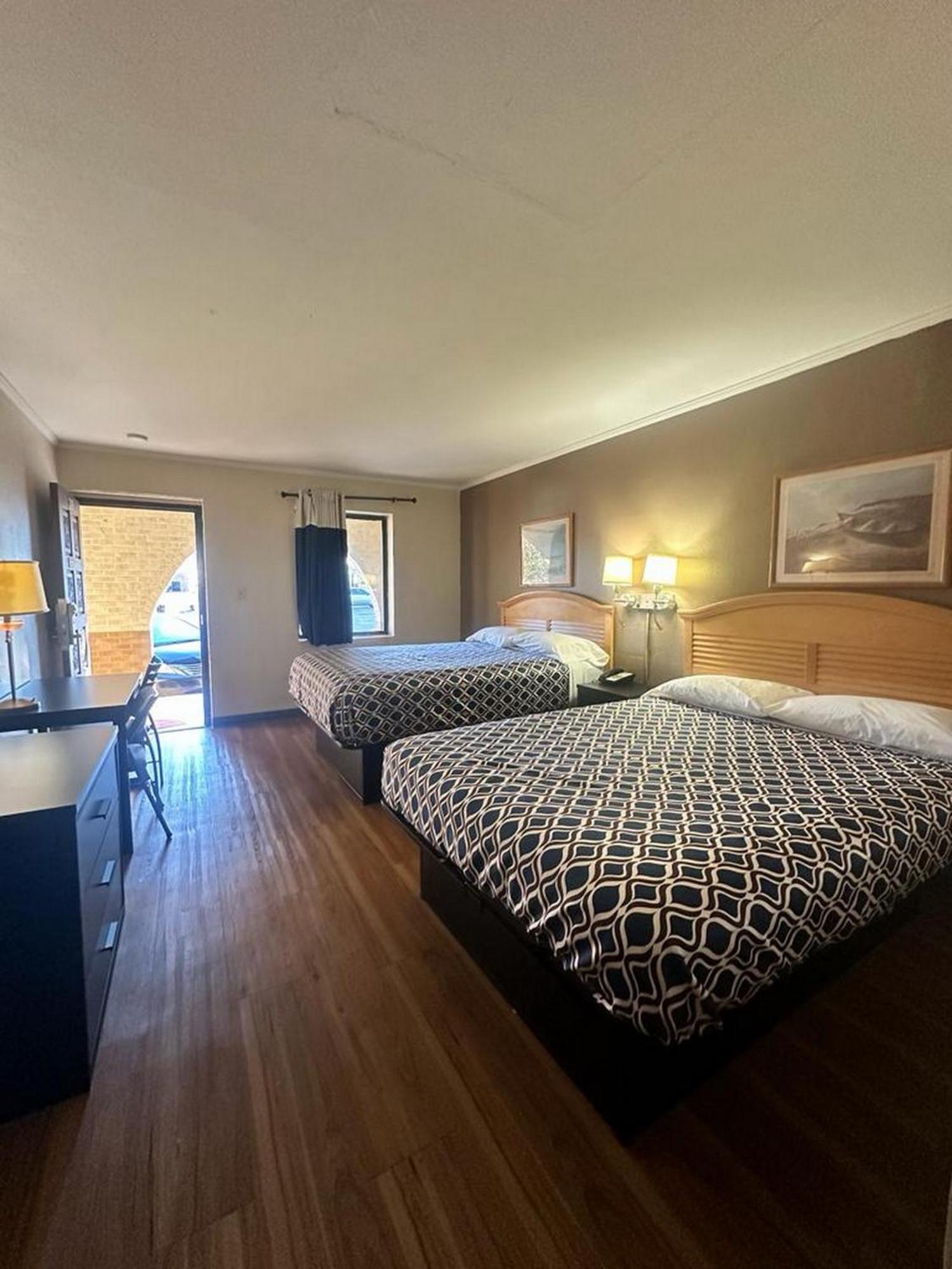 Loyalty Inn Rockingham Esterno foto