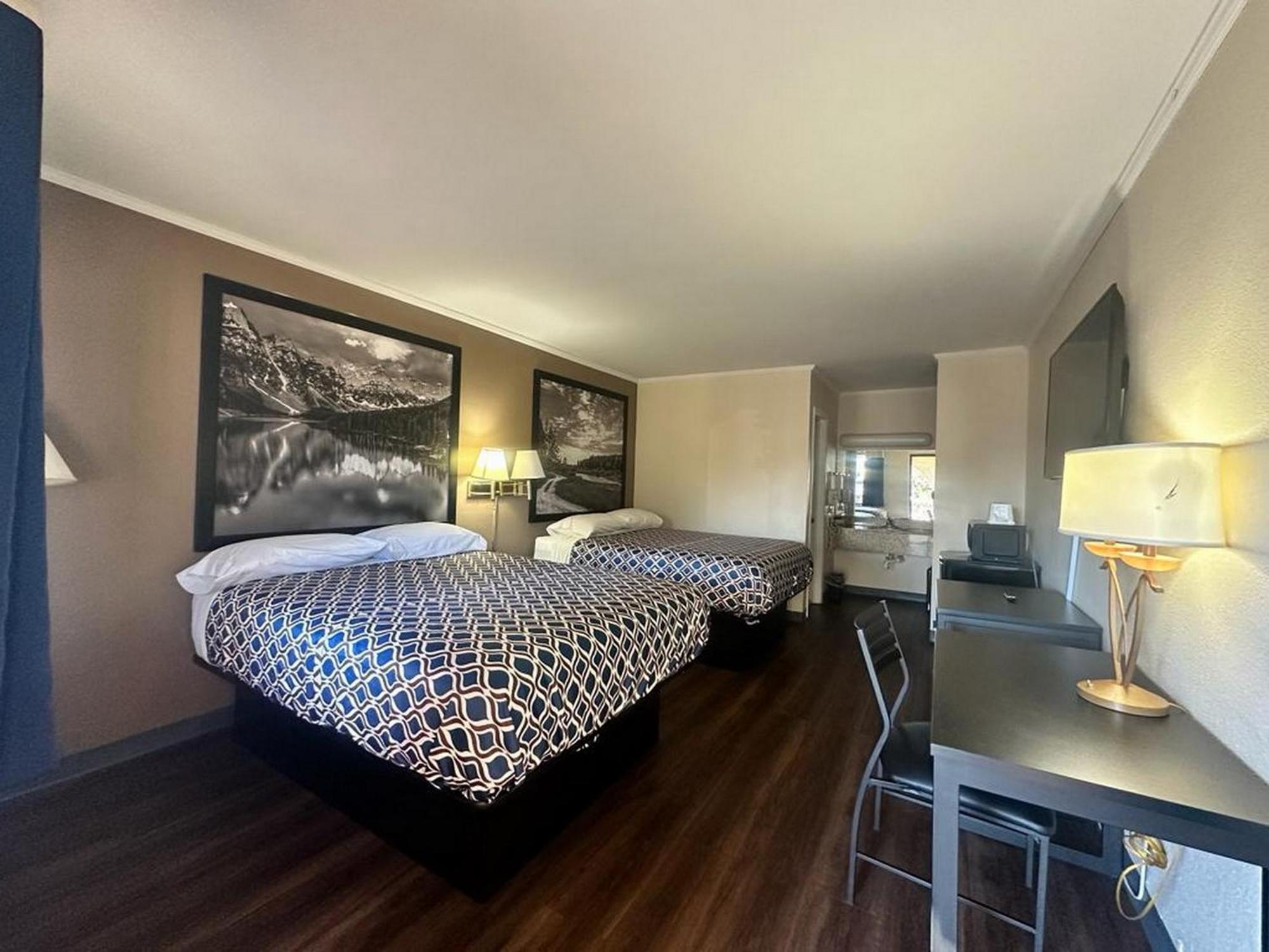 Loyalty Inn Rockingham Esterno foto
